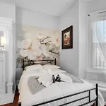 Urban Quaint Flat Upenn