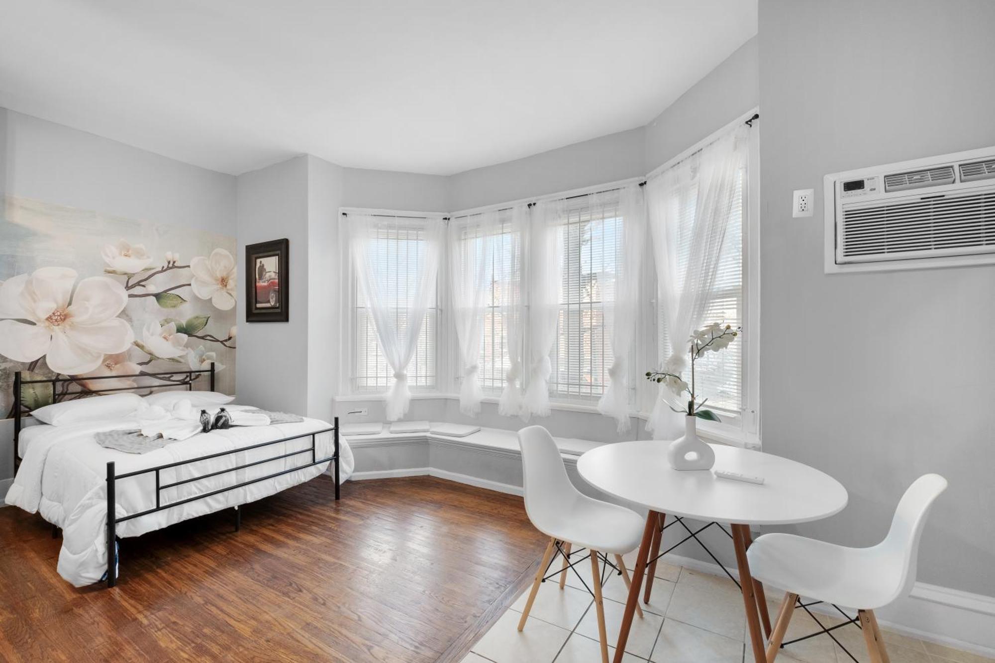 Apartment Urban Quaint Flat Upenn