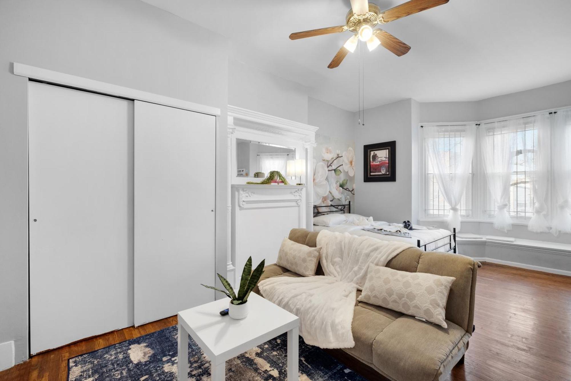 Urban Quaint Flat Upenn *