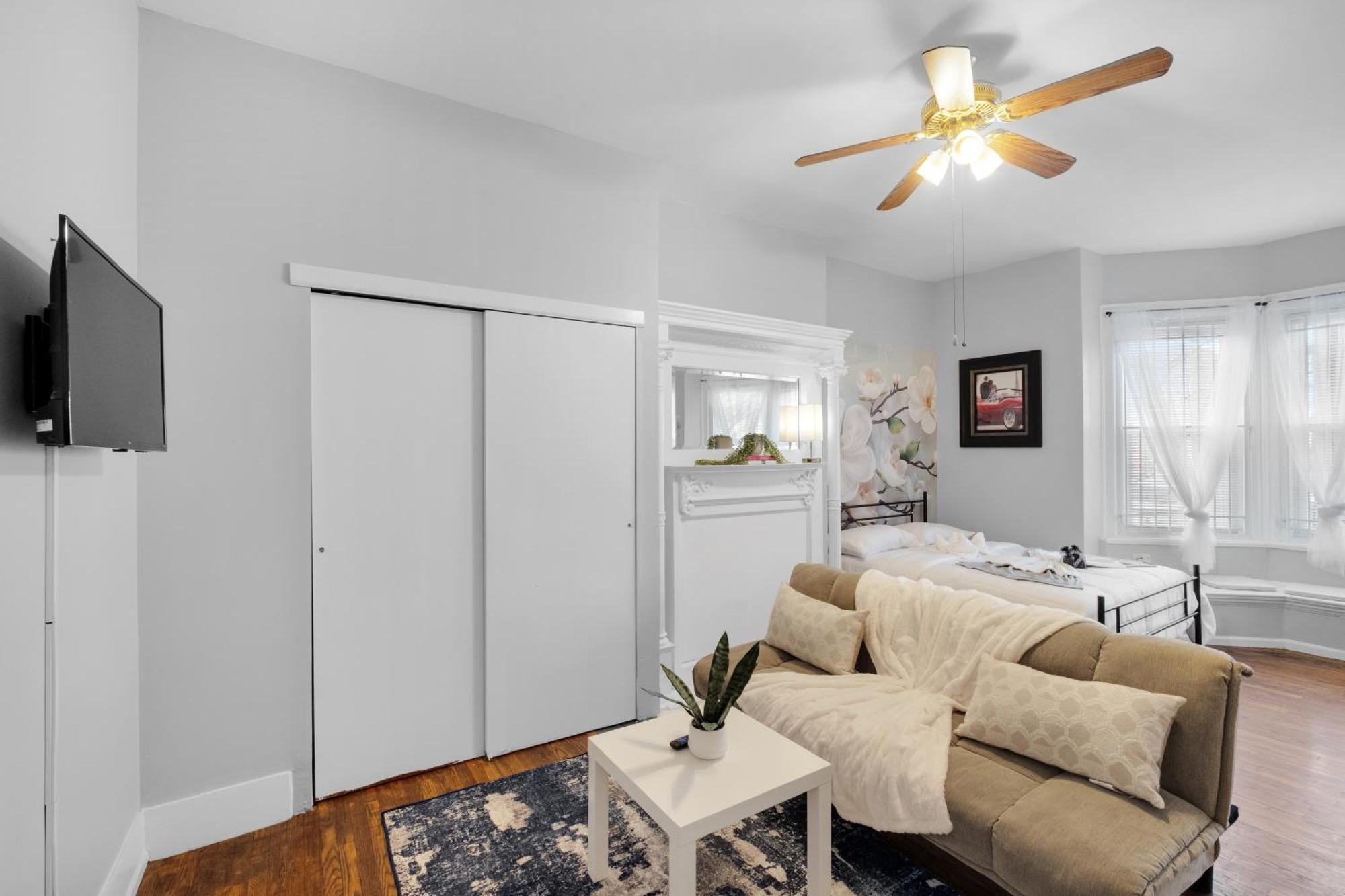 Apartment Urban Quaint Flat Upenn *