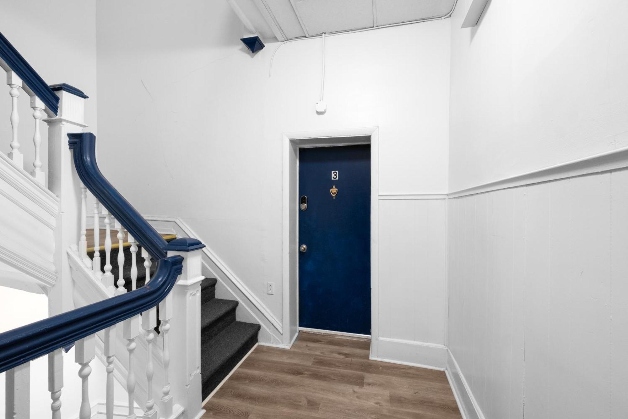 Urban Quaint Flat Upenn Apartment
