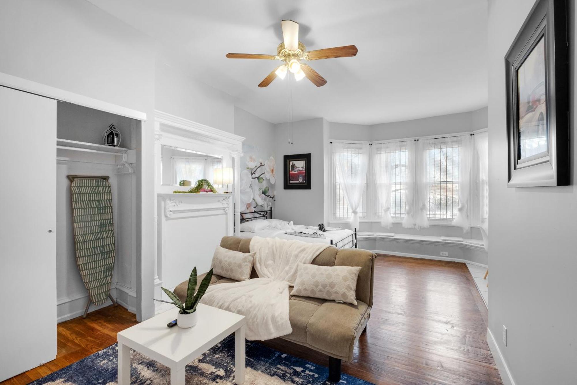Urban Quaint Flat Upenn Apartment *